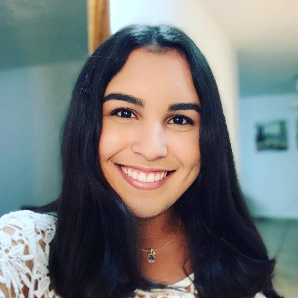 Meet your Posher, Cristina isabel